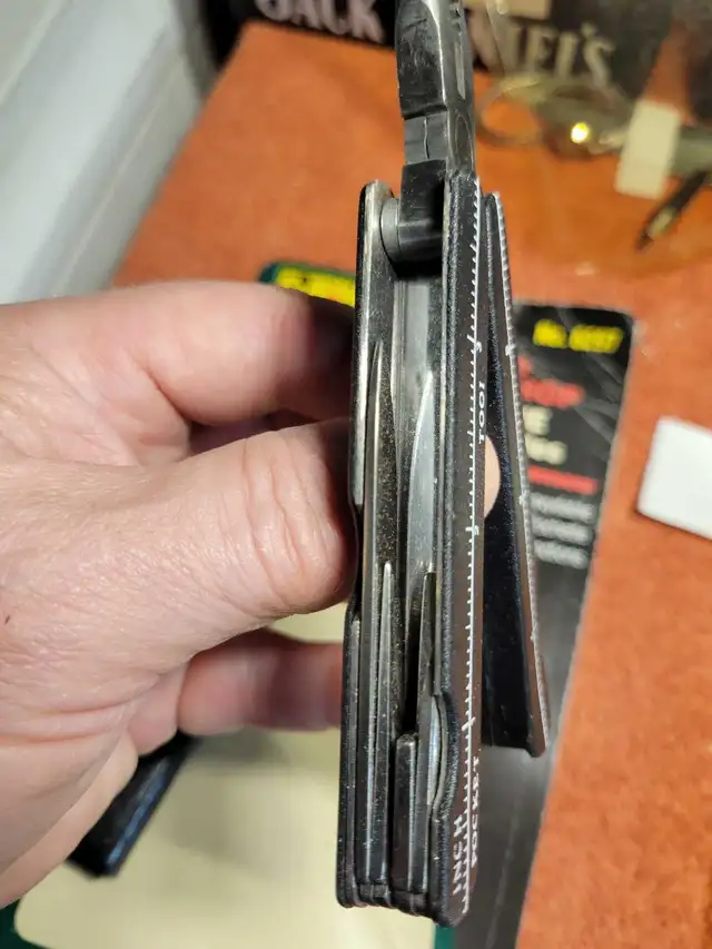 Famous World Pocket Workshop Multi-tool 14 Functions with Case584654975634001921