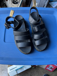 Size 7 Dr. Martens sandals 