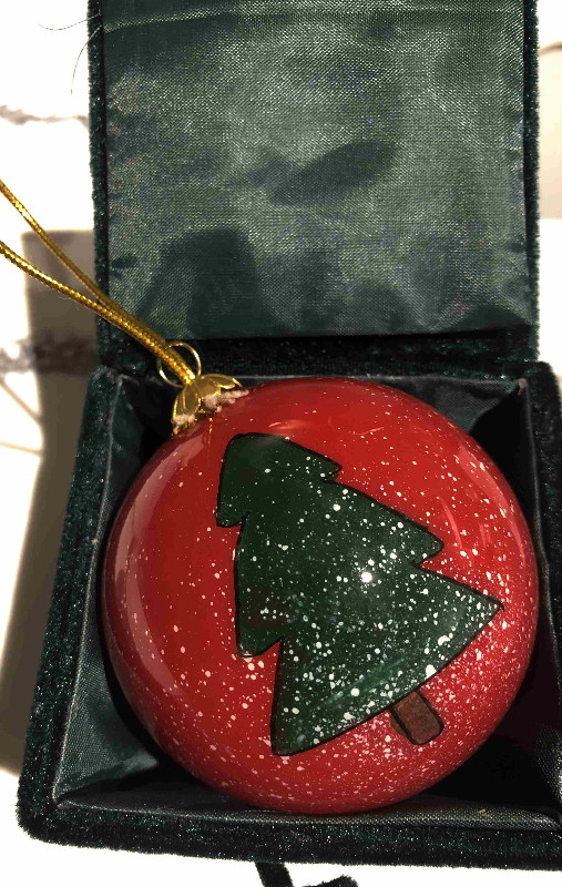 3 Christmas Ornaments in Holiday, Event & Seasonal in City of Toronto - Image 2