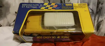 Bel Air Model toy car for sale. 1955 Chevy Bel Air nomad. Collectors edition. Motor Max. No 73200. D...