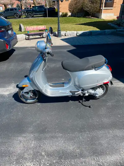 original Vespa Piagio 50cc, in excellent condition, runs perfectly, all lights signals etc. work, he...