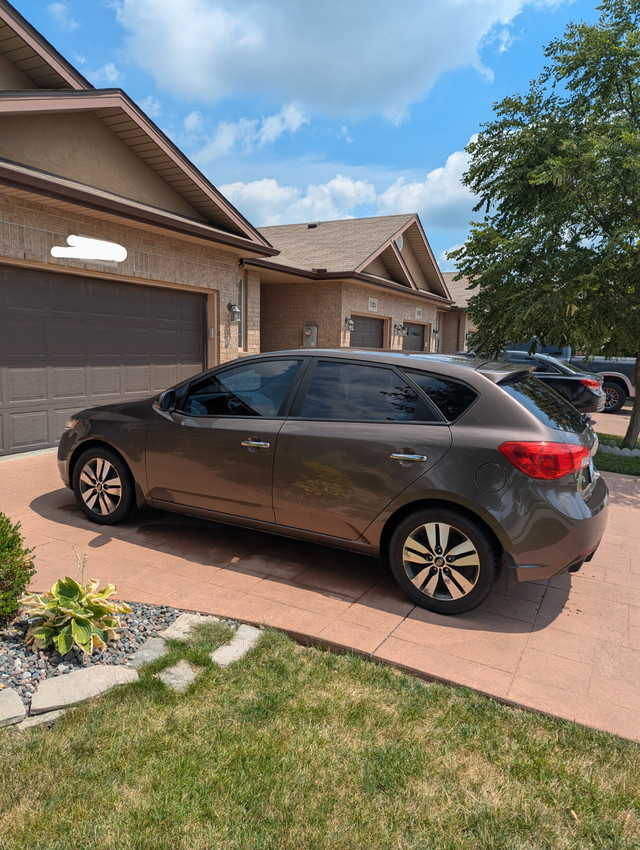 2013 Kia Forte EX Hatchback in Cars & Trucks in Windsor Region - Image 3