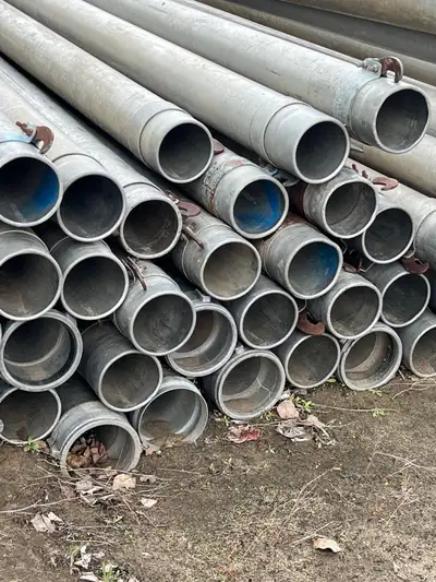 Commercial irrigation system. 85 locking 6” aluminum pipes that are 30’ long each. Also 6 aluminum 4...
