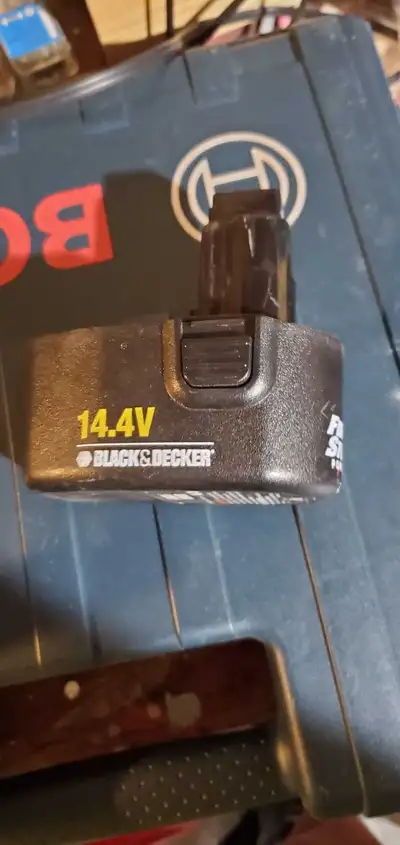 I have teo 14.4V batteries for black and decker set. Charger doesnt work but i have it.