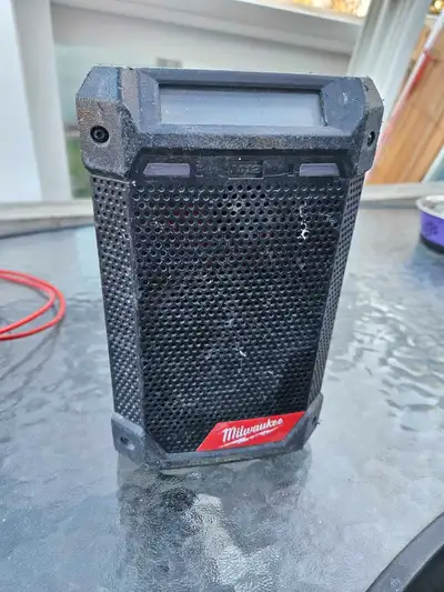 Milwaukee M12 AM/FM Radio Bluetooth speaker, View more