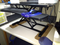 Vivo Desktop Sit to Stand Converter