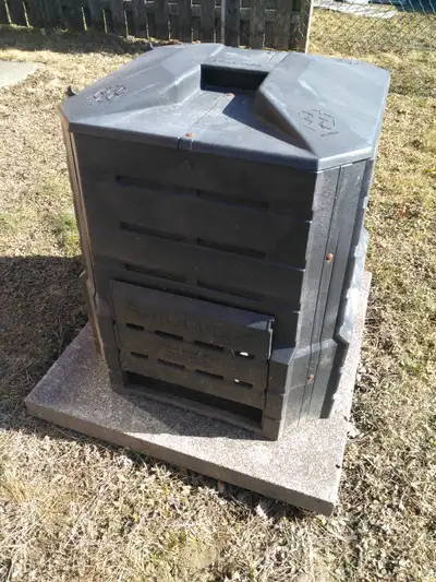 SOIL SAVER plastic garden compost bin, View more