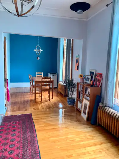 Nous cherchons à louer notre appartement pendant nos vacances du 22 juillet au 7 août 2025, avec not...