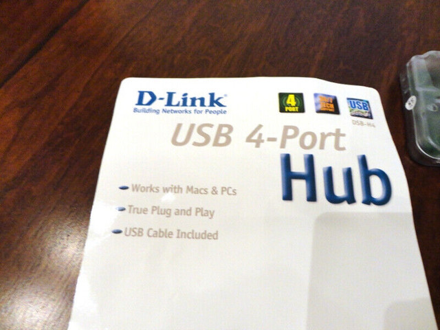 Like New D-Link Powered USB 4 Port Hub with Cables, manual in Networking in Kitchener / Waterloo - Image 3