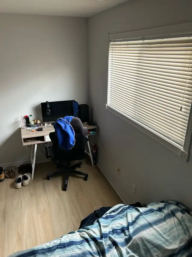 Private room for rent in Room Rentals & Roommates in Kitchener / Waterloo - Image 5