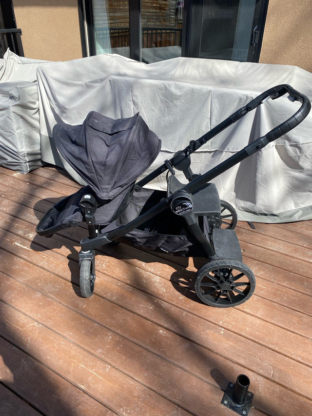 City Select Lux Double Stroller in Strollers, Carriers & Car Seats in Calgary
