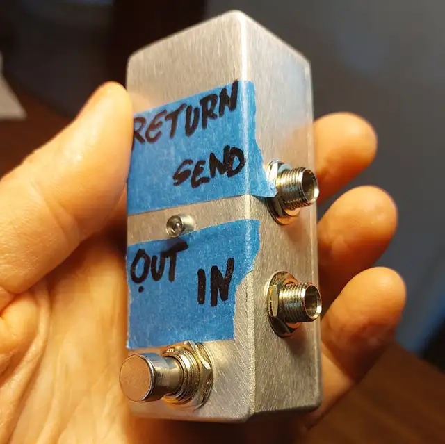 Compact Effect Loop Footswitch in Amps & Pedals in Oshawa / Durham Region - Image 2