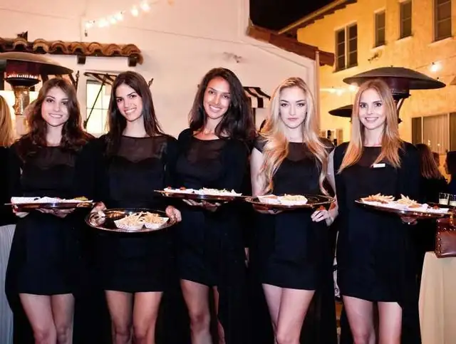 Bartender - Hostesses -Serving Staff439733080777052160