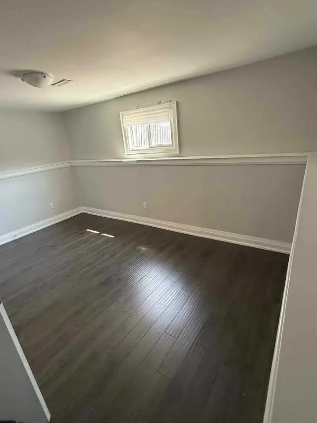 Spacious 1BR Basement Apartment for rent in Long Term Rentals in Oshawa / Durham Region - Image 3