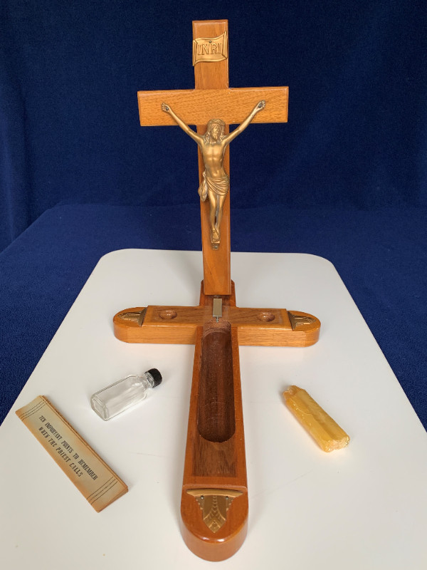 Crucifix des derniers sacrements (viatique) – Vintage dans Art et objets de collection  à Ville de Montréal