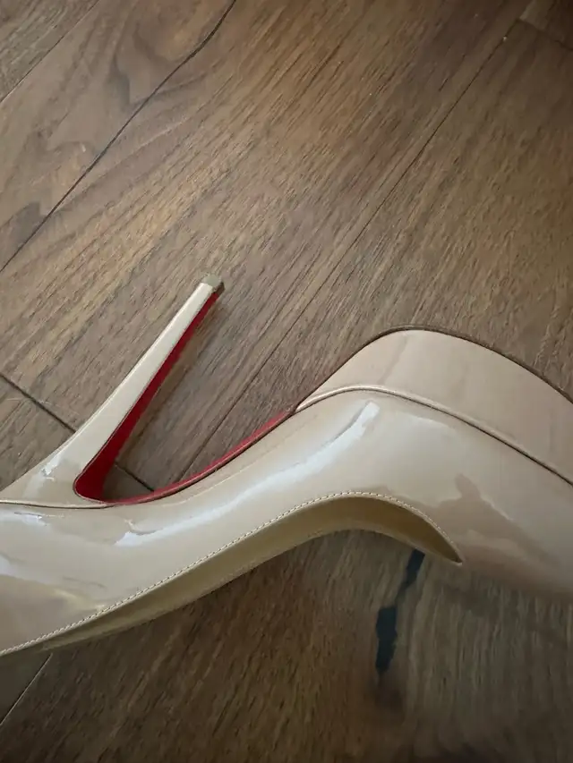 Christian Louboutin Bianca in Women's - Shoes in City of Toronto - Image 6