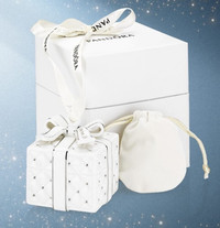 Pandora 2016 Christmas Ornament - ceramic gift box for jewellery