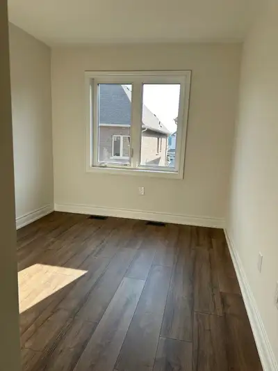 Room for rent in Pickering