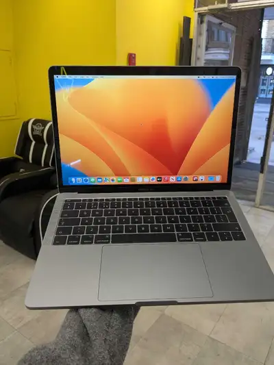 Apple MacBook Pro 2017, View more