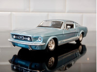 Diecast 1:24 1967 Ford Mustang Gt 500 by MAISTO MINT