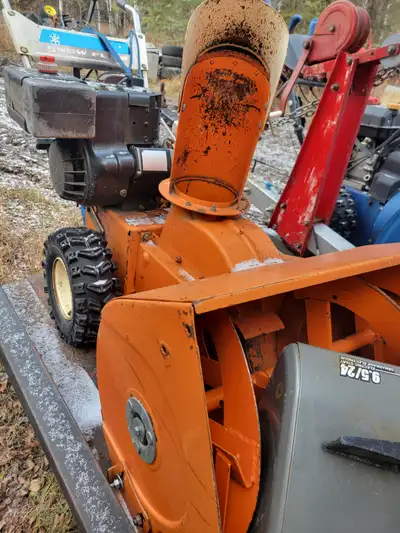 Simplicity Snow Flite Snowblower, View more