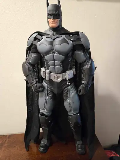 1/4 scale (18 inch) Batman from Arkham Origins from NECA toys. Long sold out. Includes Batarang, Gra...