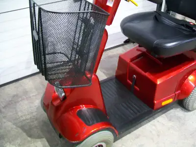 Mobility Scooter FREE DELIVERY 350 LBS Weight Capacity NEW BATT, View more