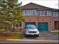 Mississauga Erin Mills 4-Bed Room Townhouse for rental