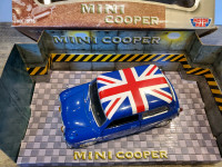 1:18 Diecast Motor Max Original Mini Cooper Blue Union Jack Roof
