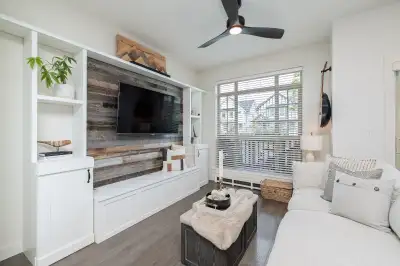 3 Bedroom and 3 Bathroom Townhome with an attached 2 car garage