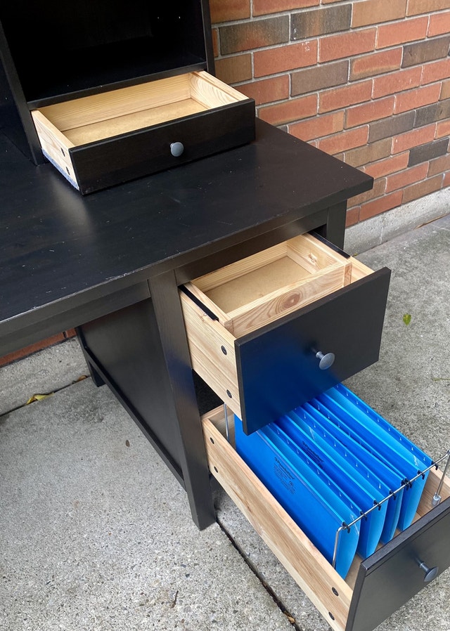 IKEA Hemnes desk and hutch Desks Hamilton Kijiji