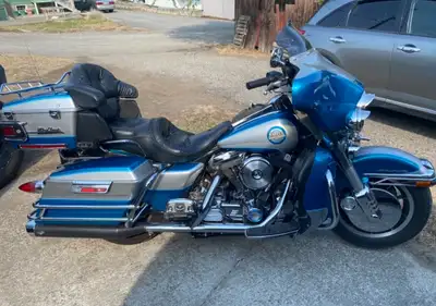 Lots of parts to go with this bike. Loaded with all bells and whistles Send me offers Low mile bike....