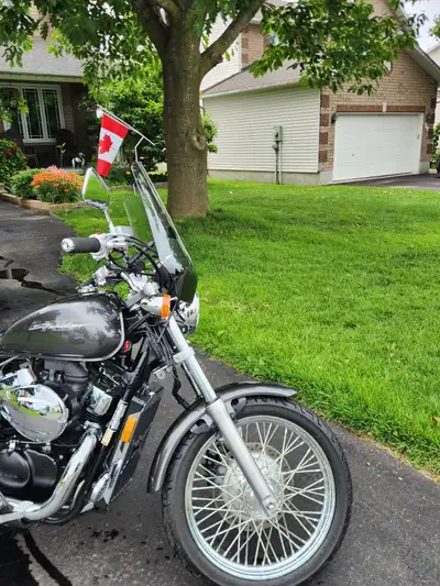 Shadow RS low kms, very good shape and well maintained yearly. Great bike for a first rider or some...