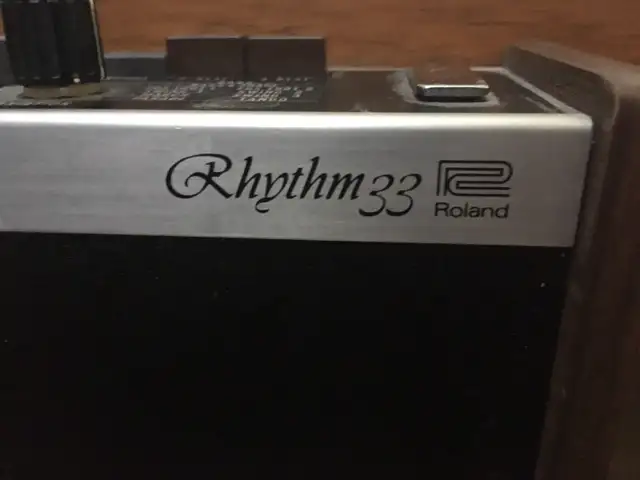 Lowrey holiday deluxe LSL model organ in Pianos & Keyboards in Calgary - Image 5