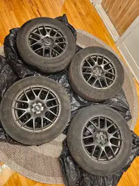 Lot de 4 pneus d'été tucson avec mags 225/60 R17