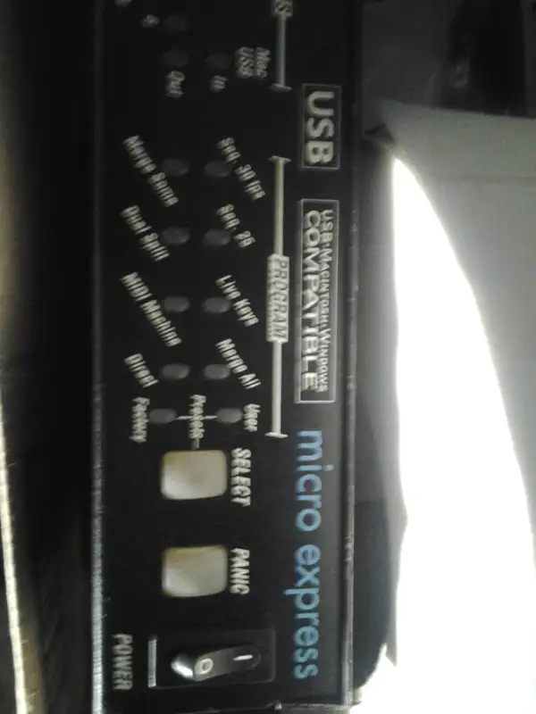 MOTU Micro Express usb midi 4×6 96 Interface pro audio studio re in Pro Audio & Recording Equipment in City of Montréal - Image 4