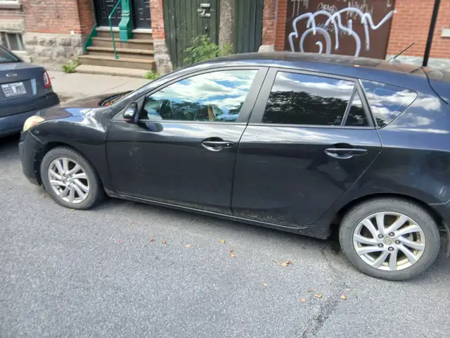 Mazda 3 hatch pack Automatic clean car 4 cylinder547959308771010561