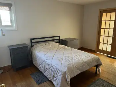 West Hamilton: Beautiful 3-Bed, 2-Bath Home for Rent - Aug 1