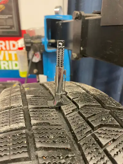 Like new with 9-10/32 tread 225 65 17 Doublestar winters balanced on 5 x 114.3 mm x 17 “ steel rims...