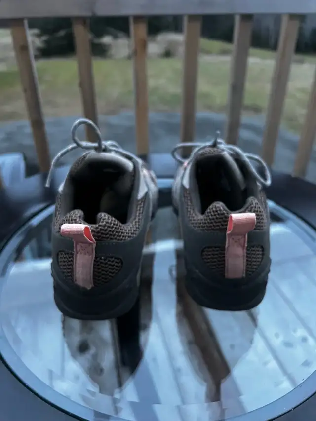 Merrell Alverstone Brown Trail Outdoor Athletic Hiking Shoes10sz in Women's - Shoes in Cape Breton - Image 5