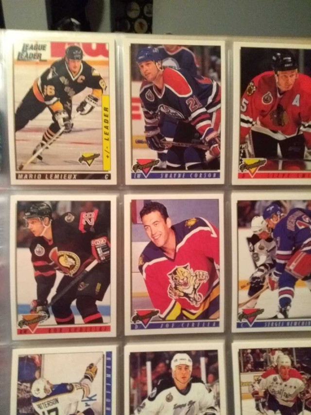 Série de carte de hockey o-pee-chee premium 1993-94 dans Art et objets de collection  à Ville de Québec - Image 2