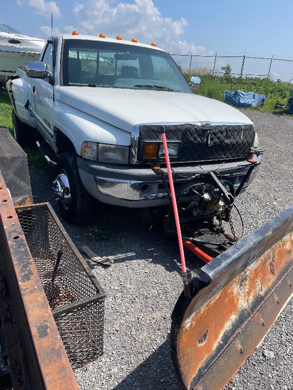 Dodge 3500 4x4 Cars & Trucks Kingston Kijiji