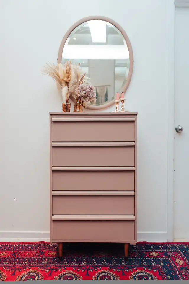 Oval Blush Mirror in Home Décor & Accents in City of Toronto - Image 3