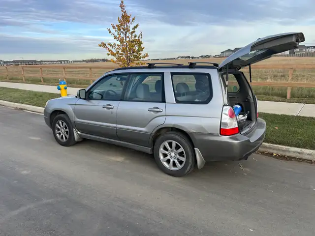 Subaru forester 2006590535797192140802