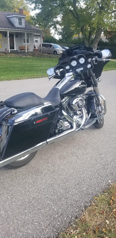 2009 Harley Davidson Street Glide in Street, Cruisers & Choppers in Timmins