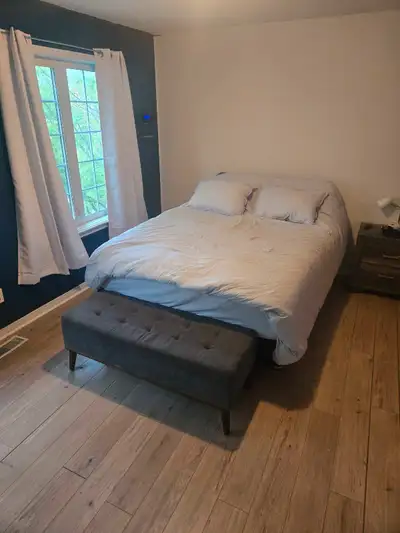 Hi, I have a double closet master bedroom for rent ideal for students. Room is in spacious house in...