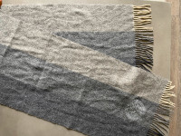 Vesrace Wool Scarf