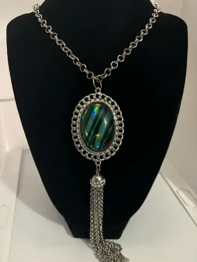 Vintage Pendant Necklace - Emerald Colour Costume Jewelry