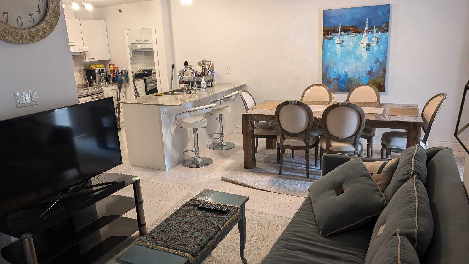 Room in Condo - Cotes des neiges - metro snowdon UDM HEC Poly — photo 1