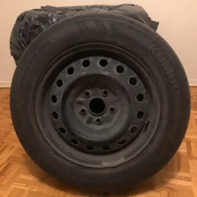 4 All-Season Tires, Kumho Solus 205/65 R16 95H Steel Rims fit 2015-17 Toyota Camry Used for 3 season...